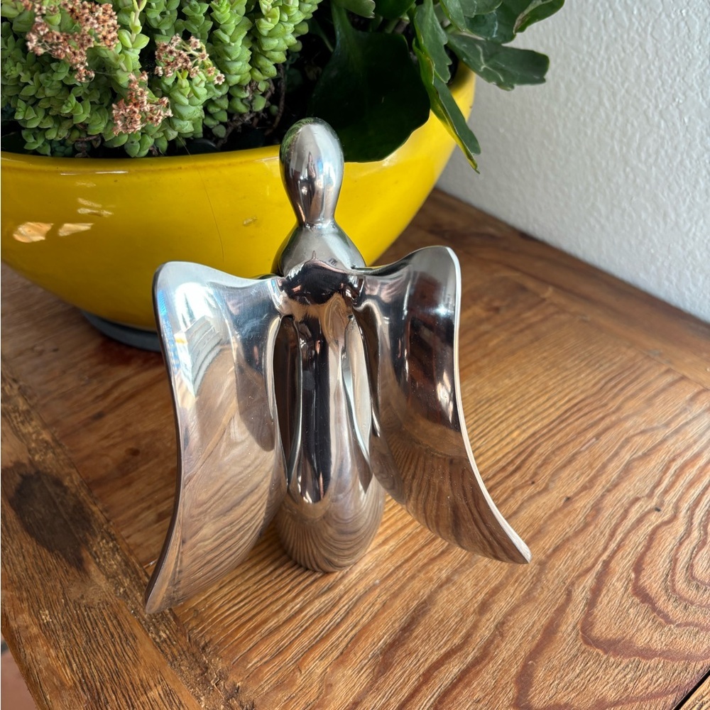 Nambe Nativity Angel Figurine - Picture 2 of 3